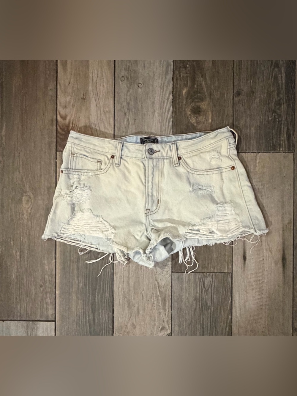 Abercrombie & Fitch Low Rise Distressed Shorts